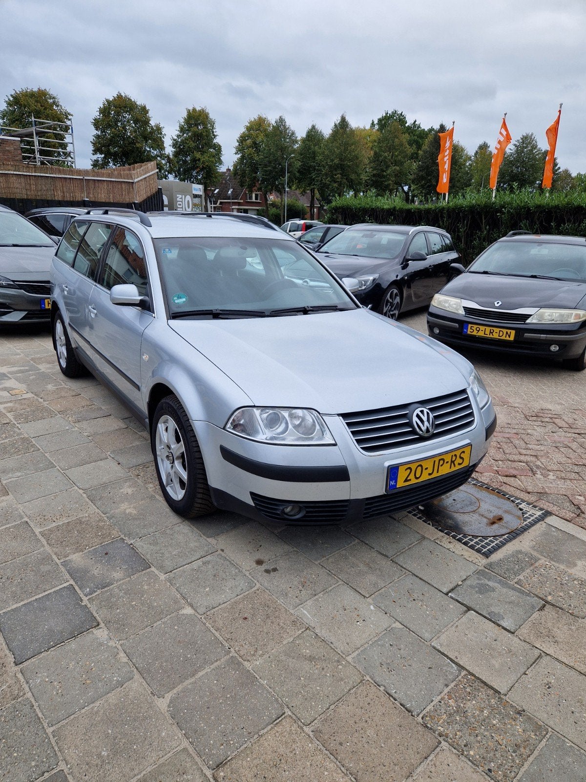 Volkswagen Passat 2.3 VR5 Variant 190pk AUT 2002 Grijs, Stationwagon, Particulier, 170 pk, Zilver of Grijs