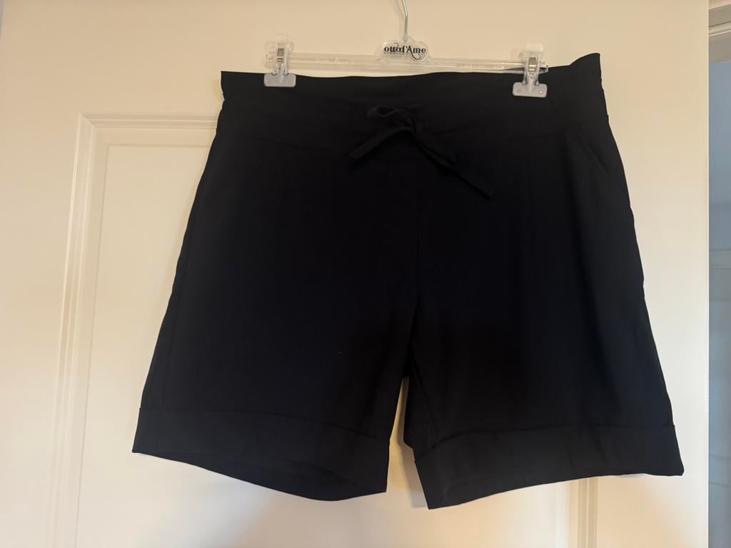 Studio Anneloes bermuda zwart travelstof Nieuw collectie XL, Kleding | Dames, Broeken en Pantalons, Kort, Zwart, Maat 46/48 (XL) of groter