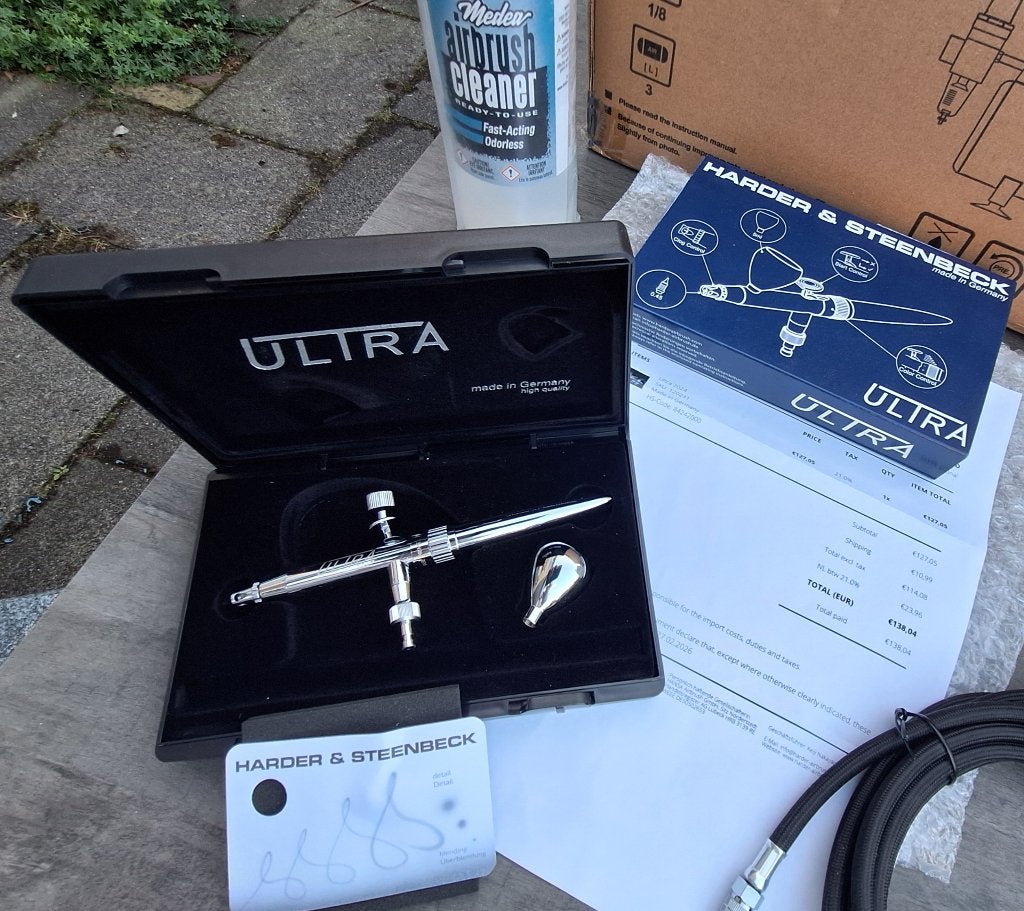 Nieuwe Harder&Steenbeck Ultra airbrush met Fengda compressor, Ophalen, Nieuw, Airbrush en Toebehoren