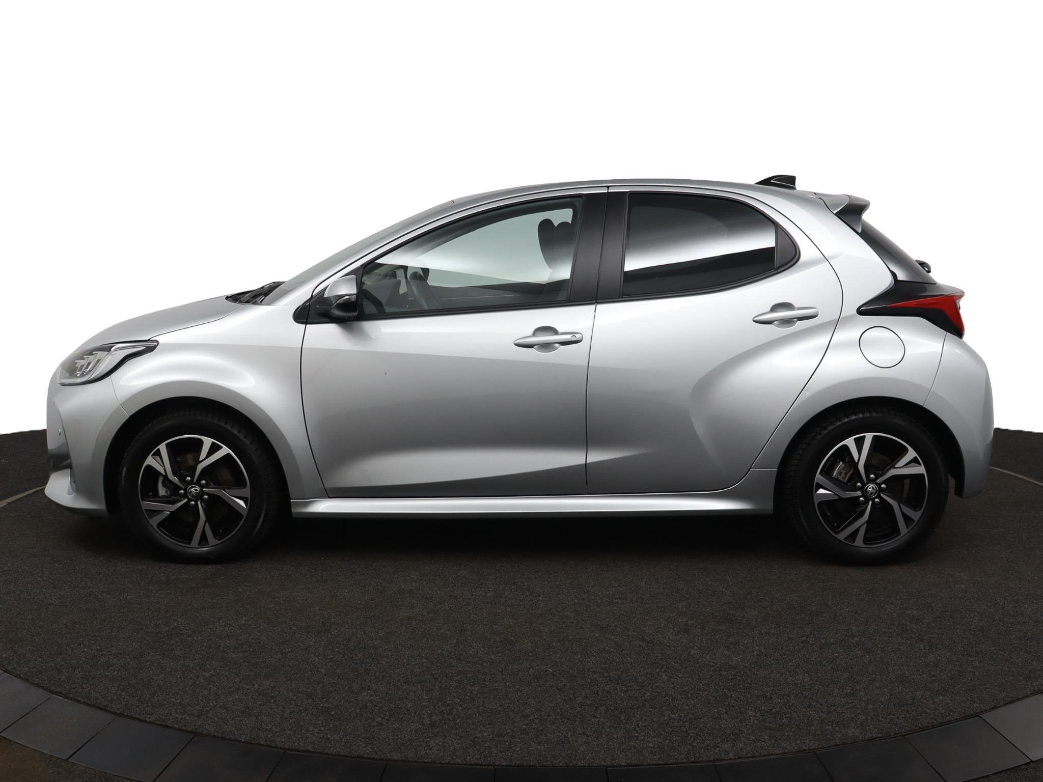 Toyota Yaris 1.5 Hybrid 115 Dynamic | Comfort Pack | Stoel /, Auto's, Toyota, 12 maanden, Gebruikt, Bedrijf, Hybride Elektrisch/Benzine