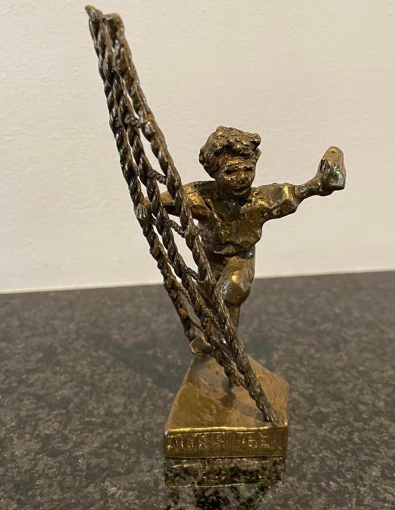 Verguld beeldje 'Paddeltje' Scheepsjongen Michiel de Ruyter, Minder dan 20 cm, Ophalen of Verzenden, Beeld, Goud