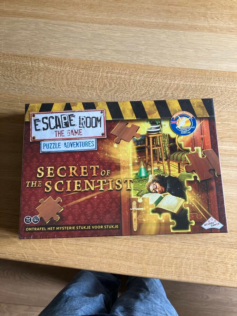 Escape Room The Game Puzzle Adventures Secret of the Scienti, Ophalen of Verzenden, Nieuw, Overige typen