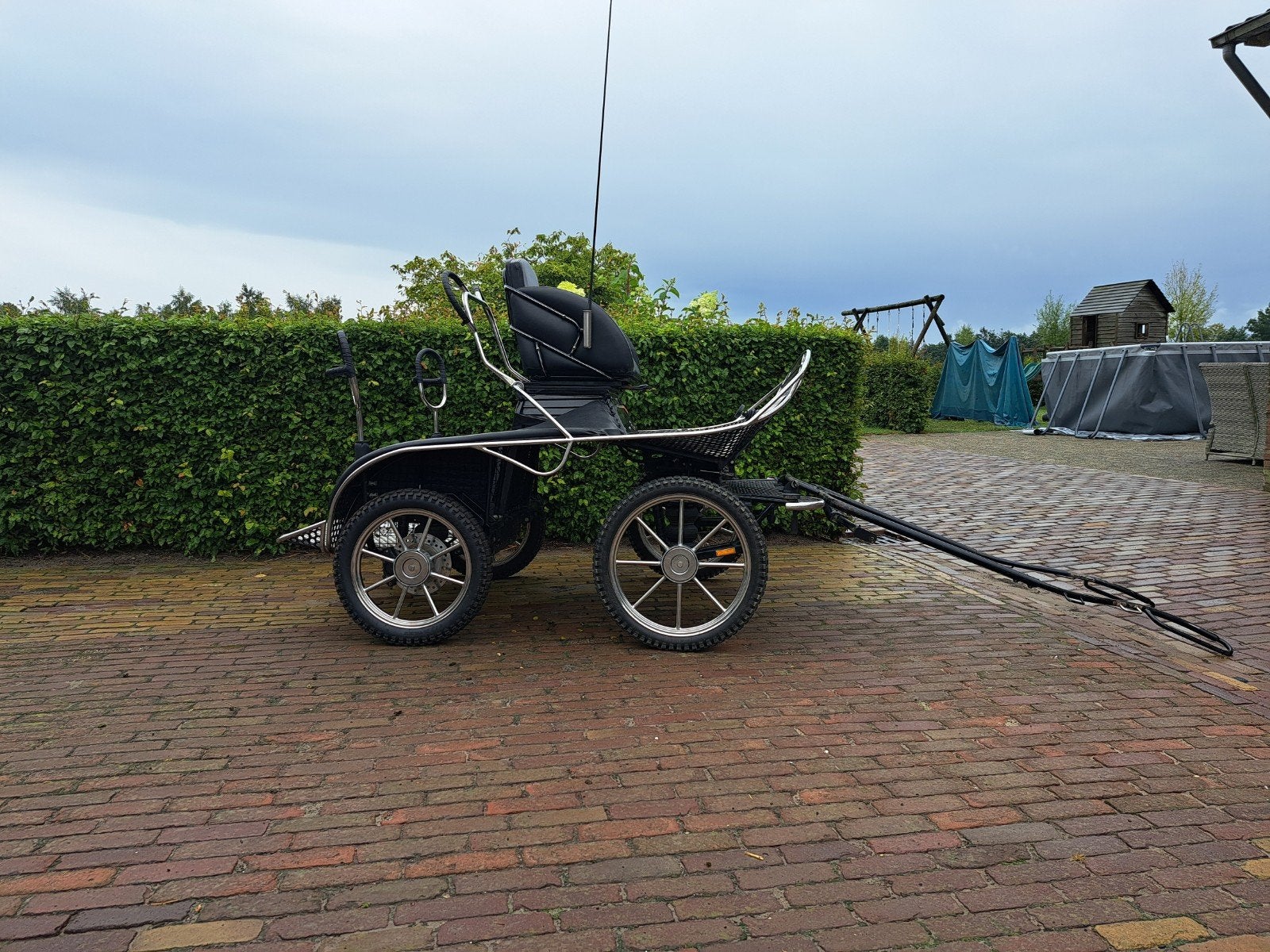 goed onderhouden marathonwagen en enkelspan tuig, Gebruikt