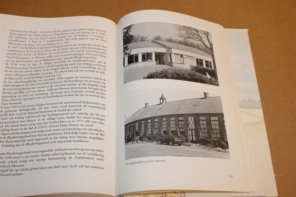 Bellingwolde vroeger en nu - Deel II - Boerderijenboek, Ophalen of Verzenden, Zo goed als nieuw
