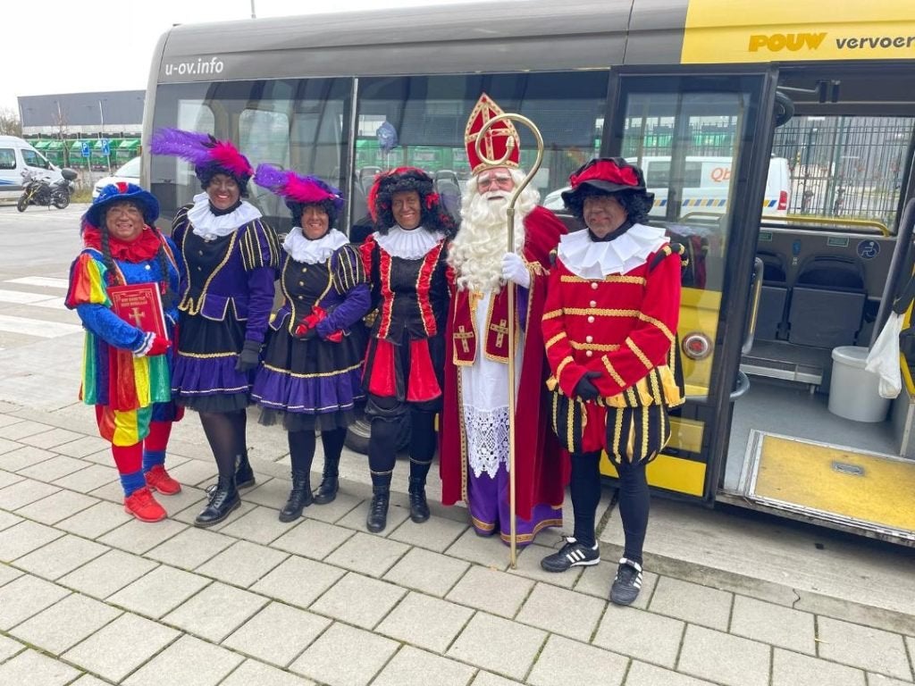 Sinterklaas  en pieten op bezoek, Diversen, Ophalen of Verzenden, Nieuw