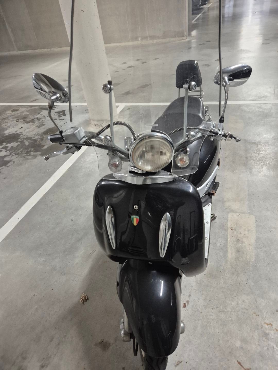 Betrouwbare scooter snor plaat, Ophalen, Zo goed als nieuw, Benzine, Overige merken