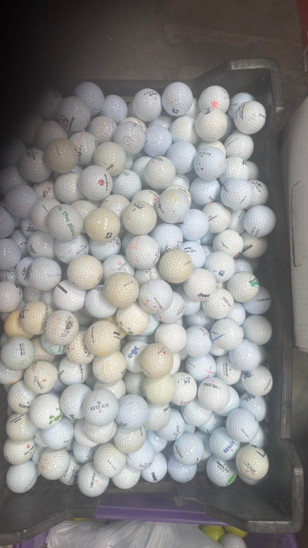 100 witte golfballen mixed, Sport en Fitness, Golf, Ophalen of Verzenden, Gebruikt, Bal(len)