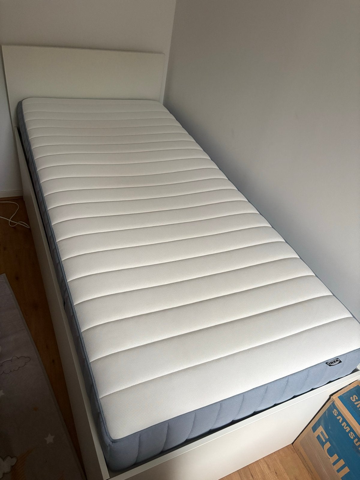 Ikea Valevåg matras 90x200cm - Zeer goede staat, Ophalen, 90 cm, Eenpersoons, Zo goed als nieuw