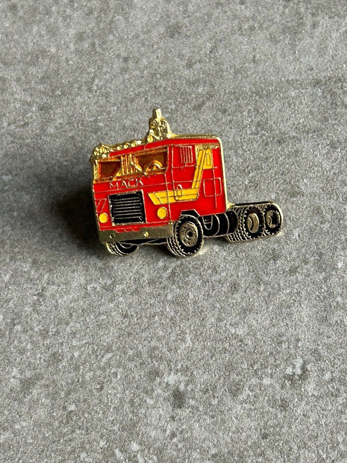 Vrachtwagen pin, Ophalen of Verzenden, Transport, Speldje of Pin