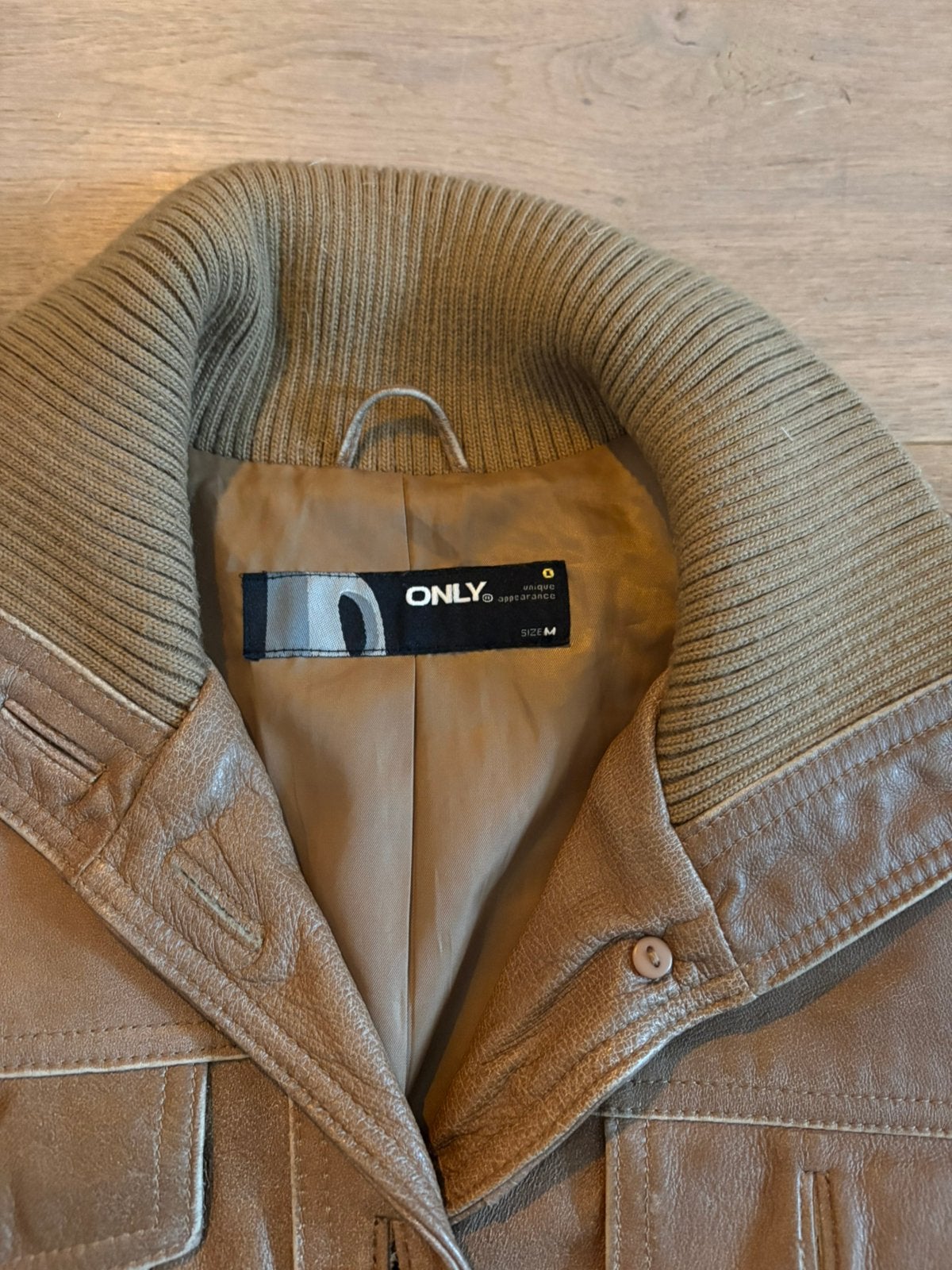 ONLY – Stoer leren jasje | Camel / Cognac | Maat S / M, Kleding | Dames, Ophalen of Verzenden, Gedragen, Maat 36 (S), Bruin