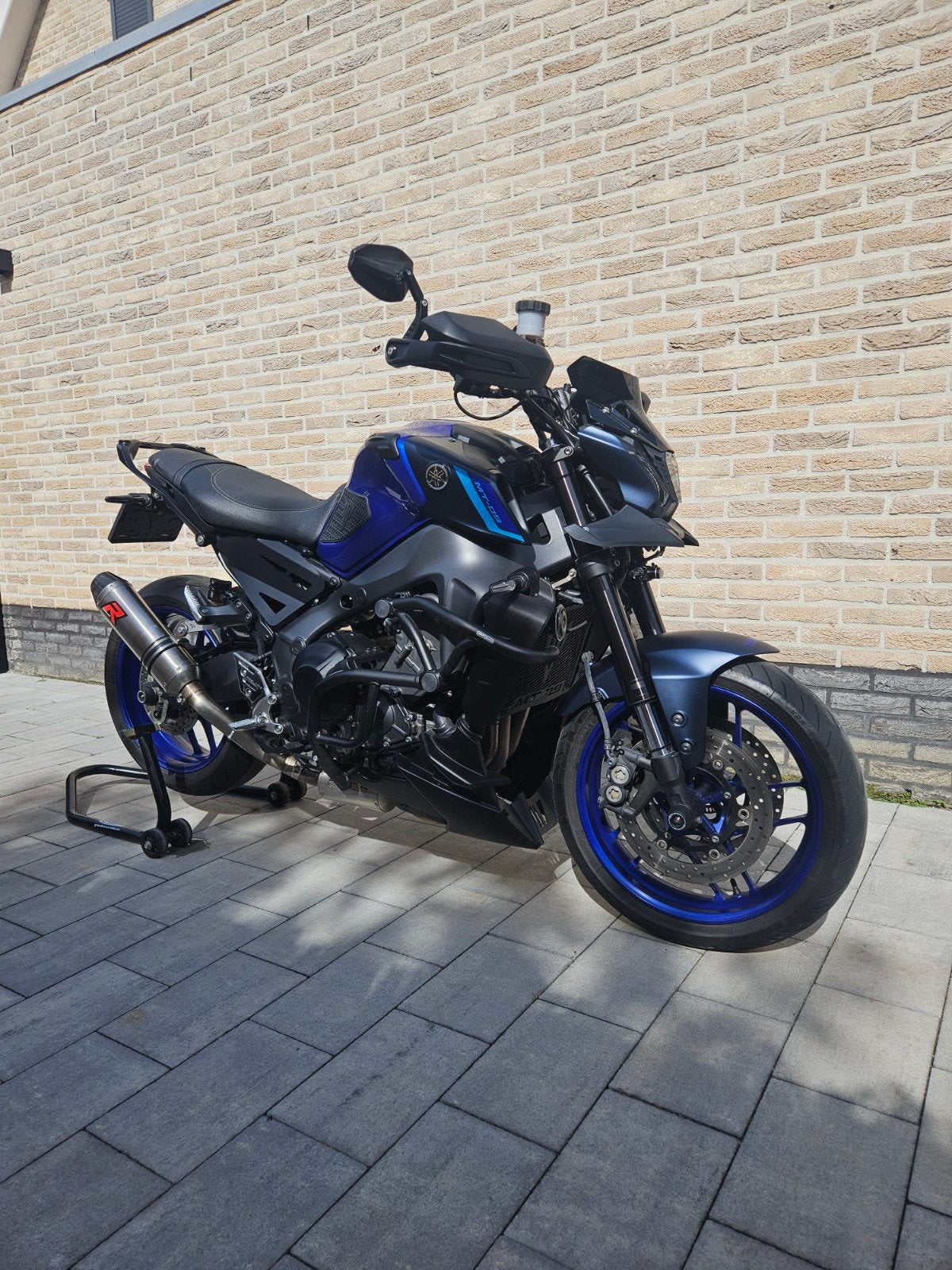 Yamaha MT 09 | 2024 | 5.912 km | Garantie 2029, Motoren, 890 cc, Motorrijbewijs A, Handvatverwarming, 3 cilinders