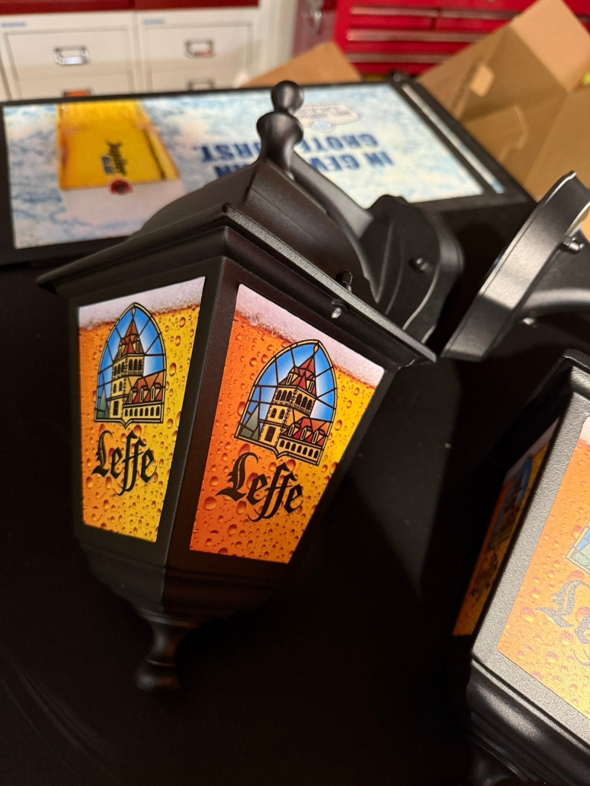 Leuke Leffe lamp, Verzamelen, Biermerken, Ophalen of Verzenden, Nieuw, Reclamebord, Plaat of Schild, Overige merken
