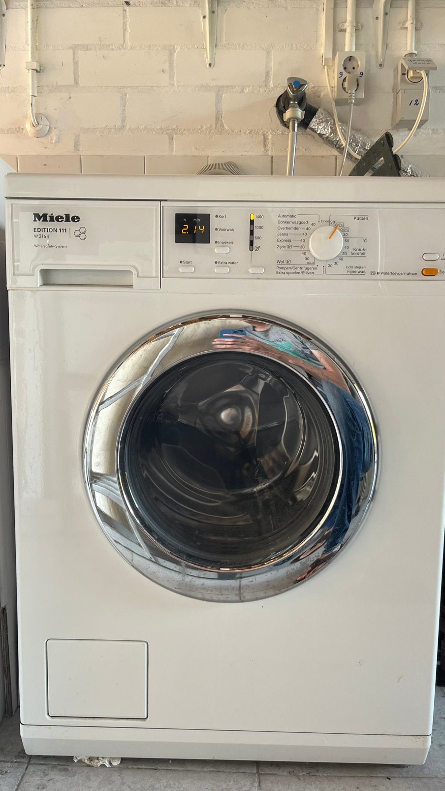 Wasmachine Miele W3164, Ophalen, 1200 tot 1600 toeren, Gebruikt, Voorlader