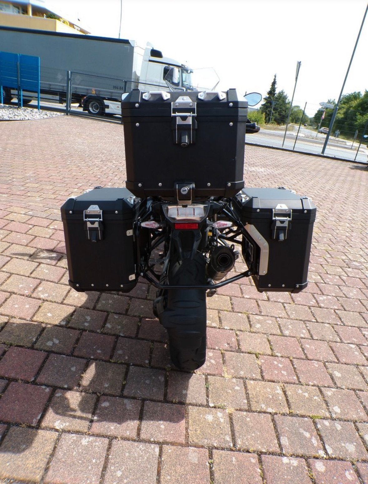 Gezocht: BMW R1250 GS kofferset., Motoren, Accessoires | Koffers en Tassen, Ophalen of Verzenden