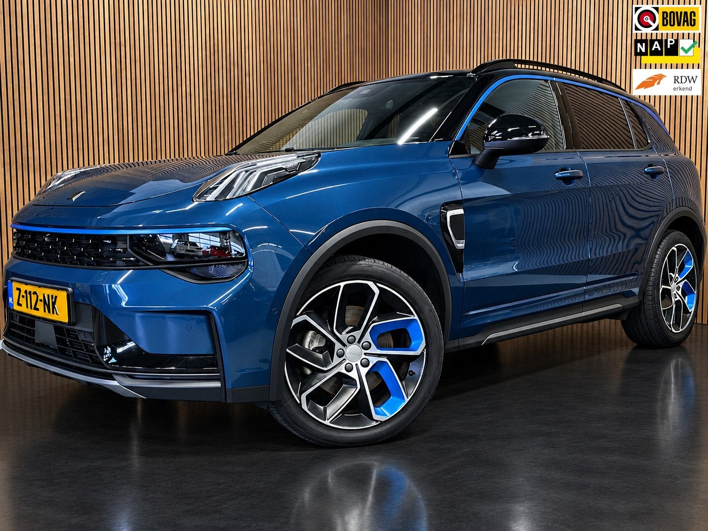 Lynk & Co 01 1.5|ZWARTE HEMEL|PHEV|NL-AUTO|NAP|BLUE|PANO|ACC, Auto's, Dealer onderhouden, Blauw, Leder en Stof, 120 €/maand