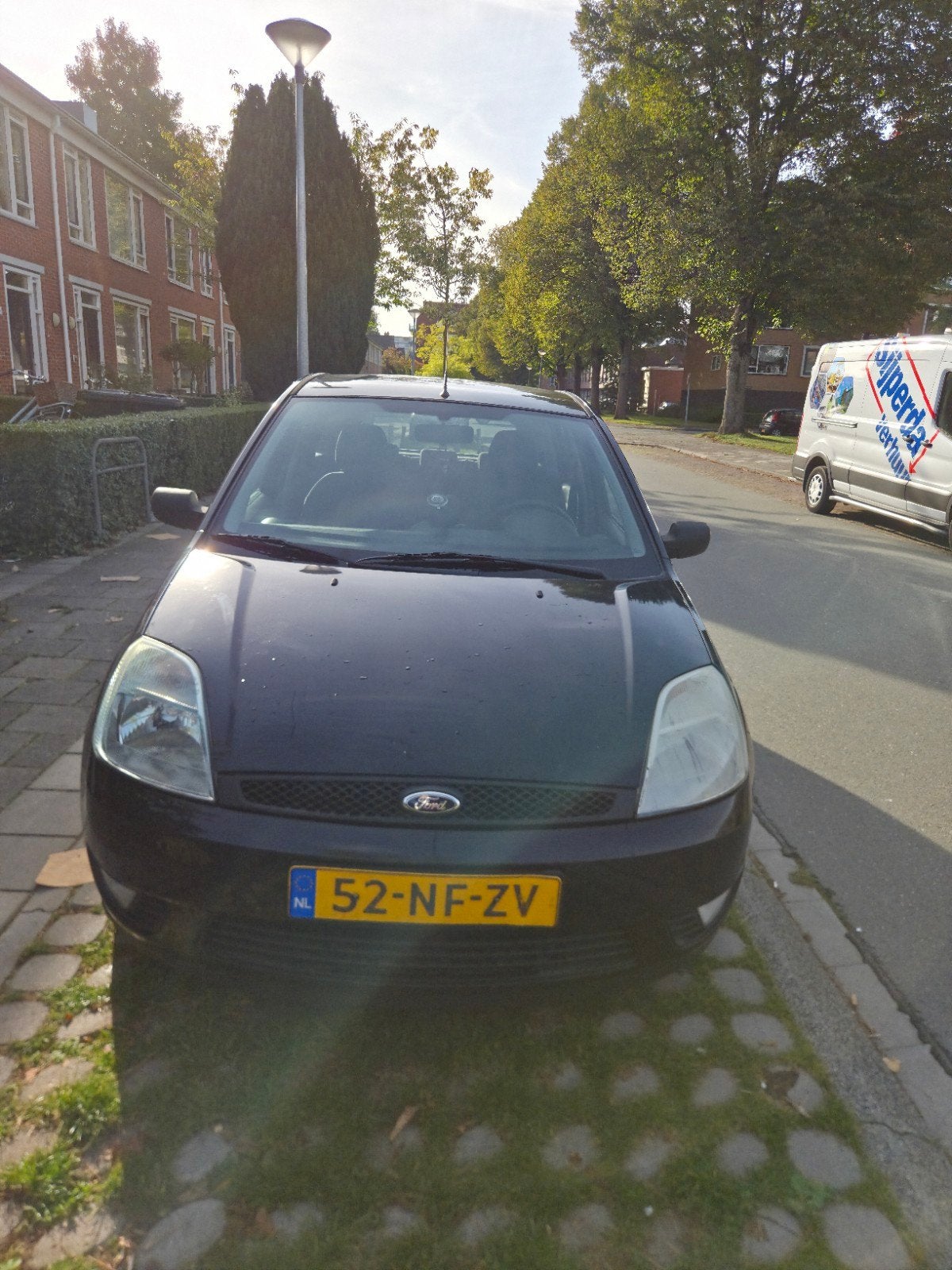 Ford Fiësta 1.6 16V 5DR 2003 Zwart, Voorwielaandrijving, 1596 cc, Stof, Zwart