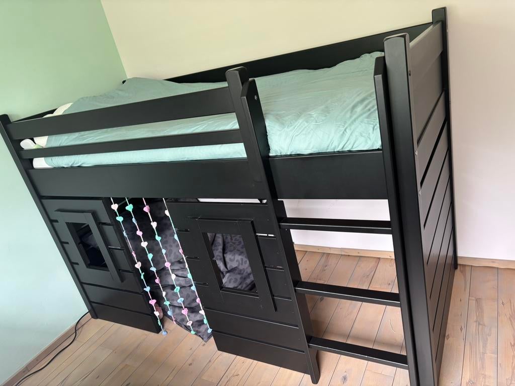 Bed met hut Halfhoogslaper Alta met lattenbodem,Massief hout, Ophalen, Zo goed als nieuw, Halfhoogslaper