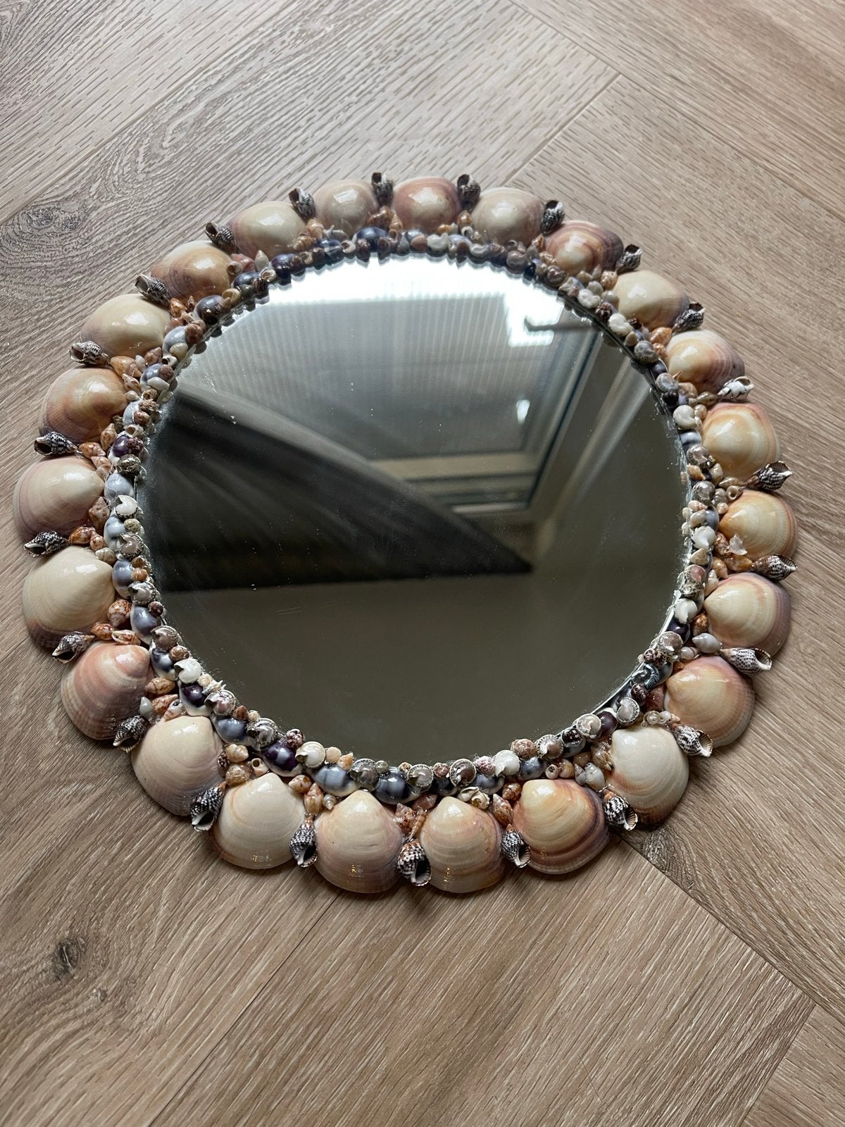 Zee schelpen spiegel (31 cm), Huis en Inrichting, Minder dan 50 cm, Rond, Ophalen of Verzenden, Zo goed als nieuw
