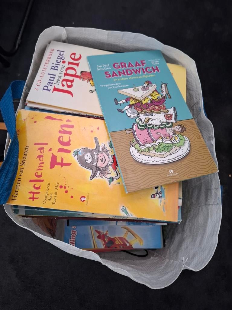 Boodschappentas vol luister-cd's, Boeken, 5 of 6 jaar, Fictie algemeen, Jongen of Meisje, Voorleesboek