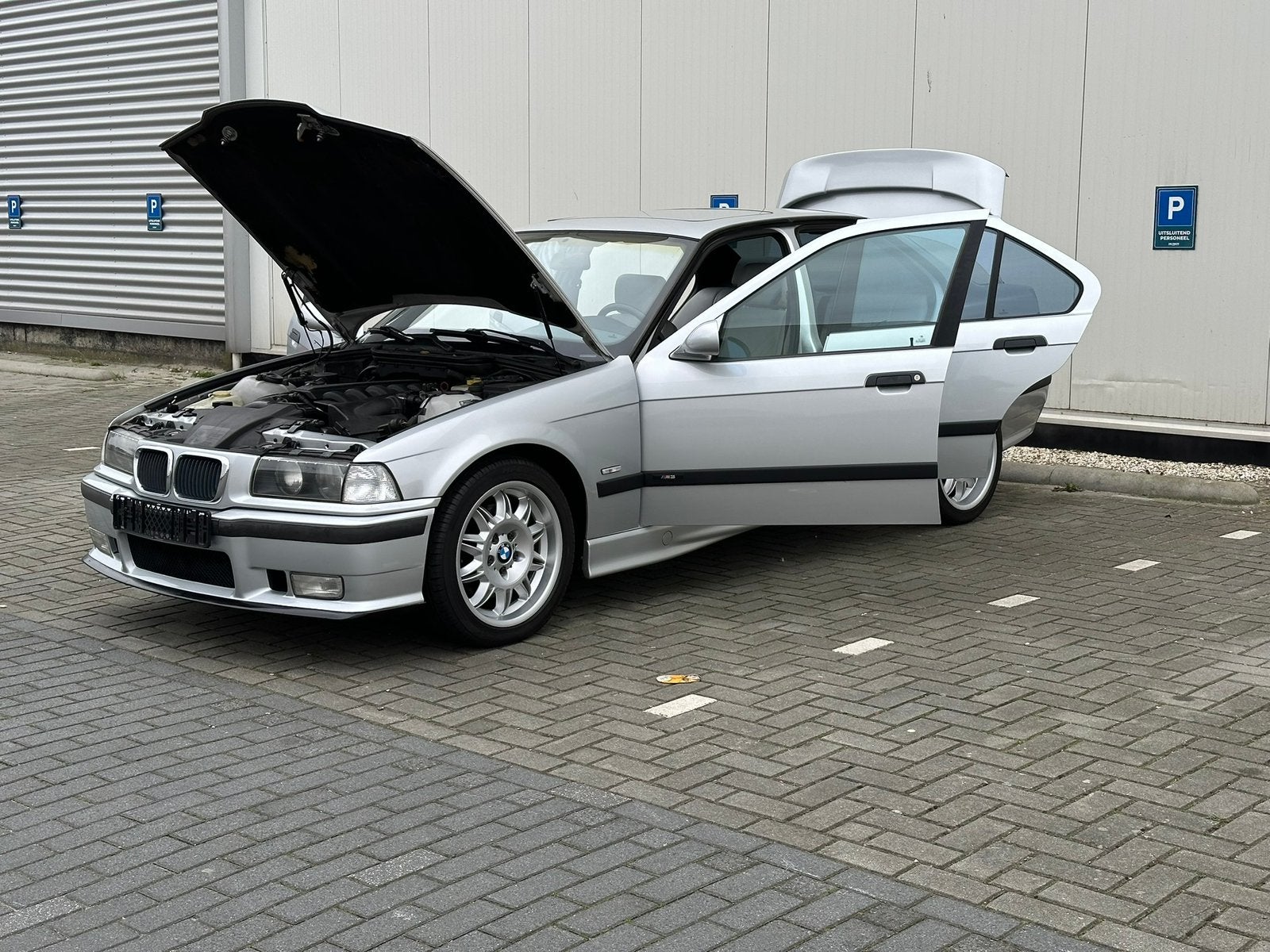 BMW M3 Inruil mogelijk, Automaat, Leder, Grijs, Particulier