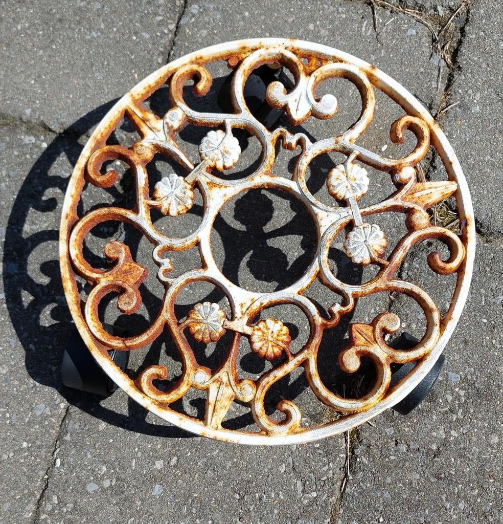 Gietijzeren plantentrolley., Ophalen of Verzenden