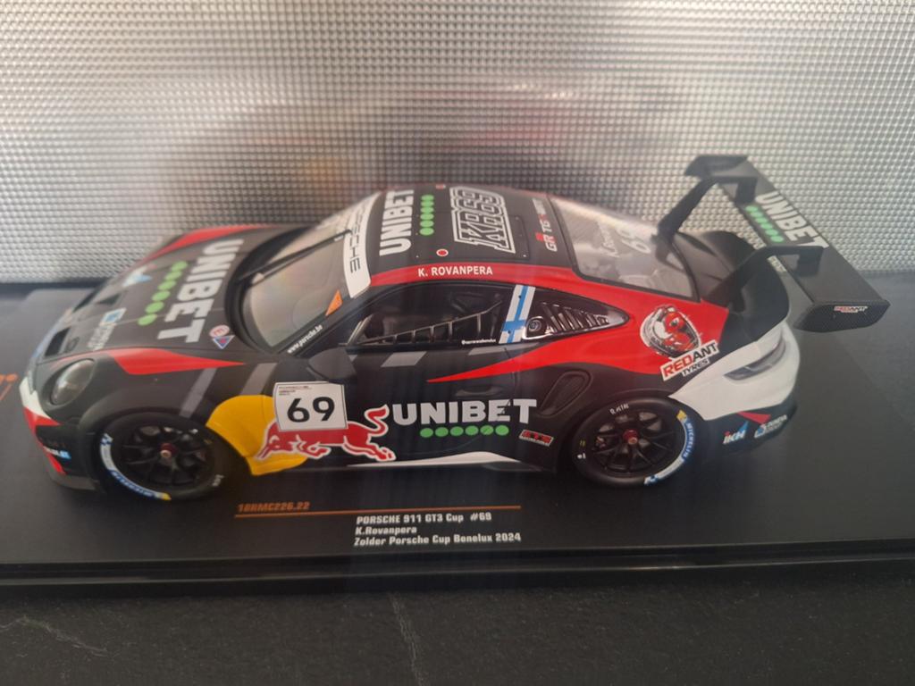 Porsche 911 GT3 Cup #69 Zolder 
Schaal 1:18, Overige merken, IXO, IXO, Nieuw