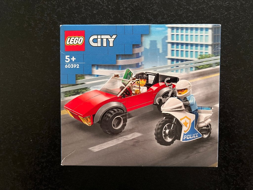 Lego 60392 Achtervolging auto op politiemotor nieuw 20261004, City, Nieuw, Ophalen of Verzenden, Complete set