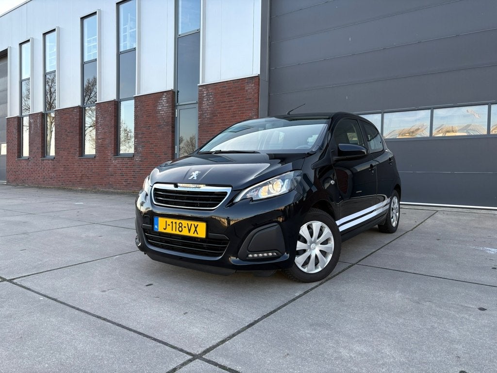 Peugeot 108 1.0 e-VTi Active Carplay Camera Airco 72PK Bluet, Voorwielaandrijving, Gebruikt, Euro 6, 4 stoelen
