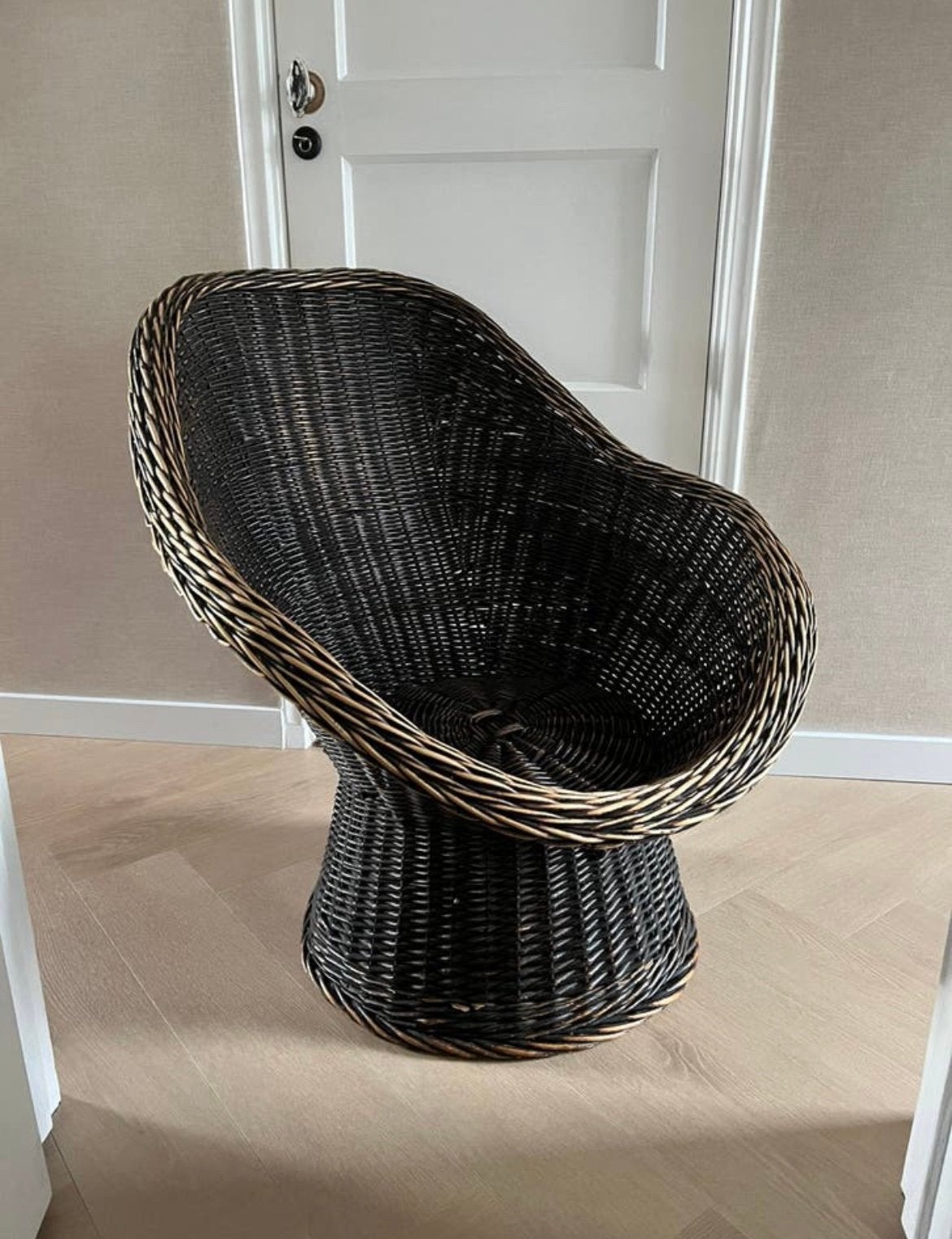 Leuke rieten stoel, Huis en Inrichting, Stoelen, Ophalen, Gebruikt, Bruin, Riet of Rotan