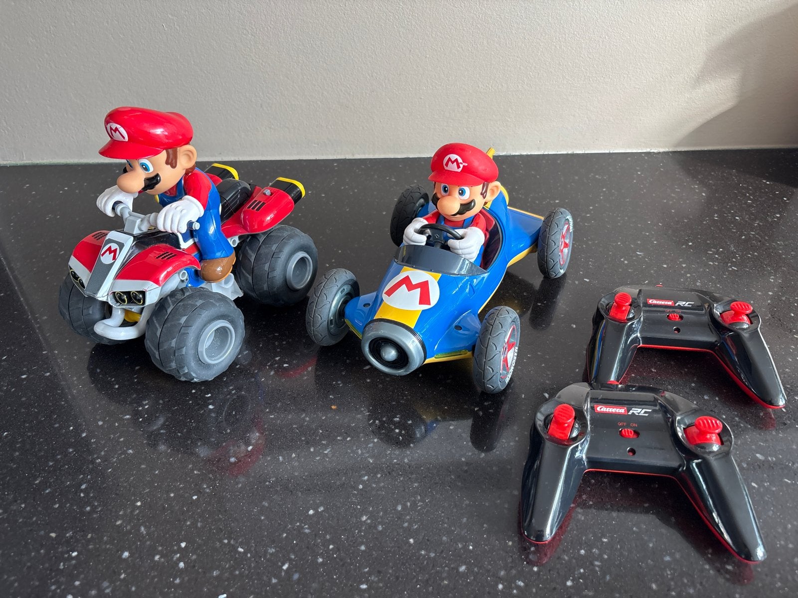 Carrera RC Mario Kart - Mario Quad & Race Kart Set, Elektro, Gebruikt, Auto offroad, Ophalen of Verzenden