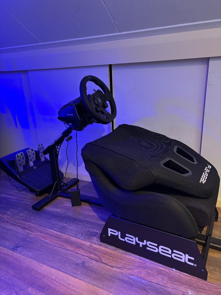 Playseat gamestoel incl pedalen en stuur, Ophalen, Zo goed als nieuw, Playseat of Racestoel
