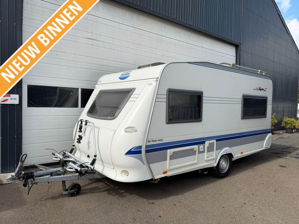 Hobby De Luxe 440 SF + mover + voortent, Caravans en Kamperen, Caravans, Hobby, Schokbreker, Bedrijf, Treinzit