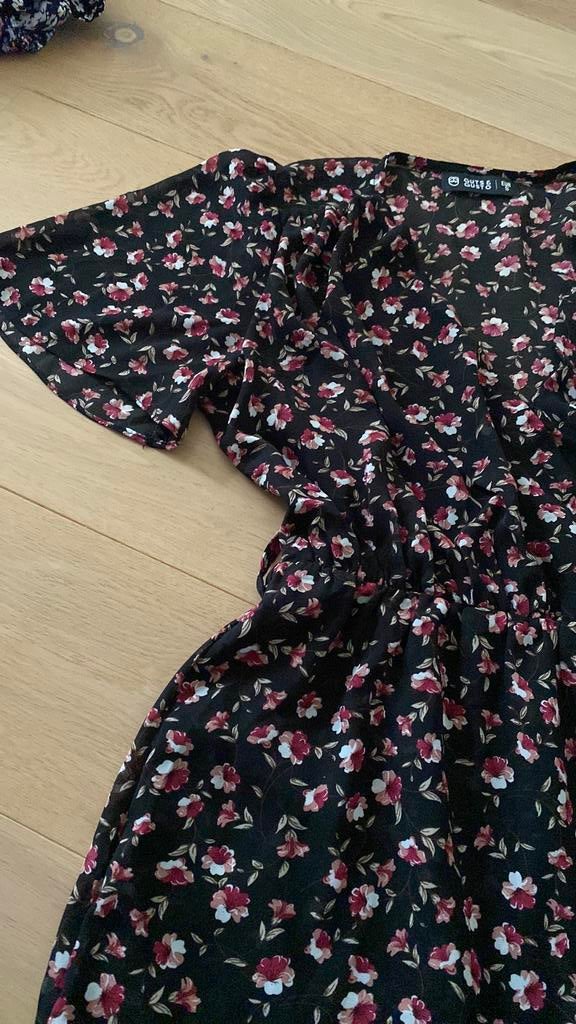 Maat S. Jurk Guts & Gusto, bloemenprint, Kleding | Dames, Jurken, Zwart, Zo goed als nieuw, Boven de knie, Ophalen