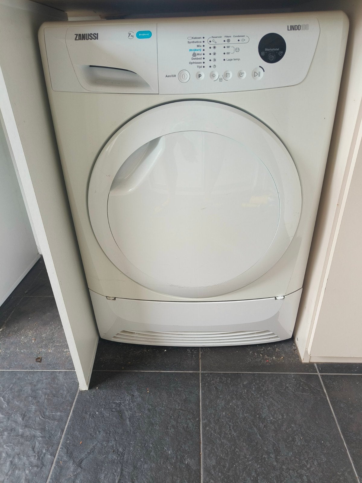 Condensdroger, Ophalen, 6 tot 8 kg, Zo goed als nieuw, 85 tot 90 cm