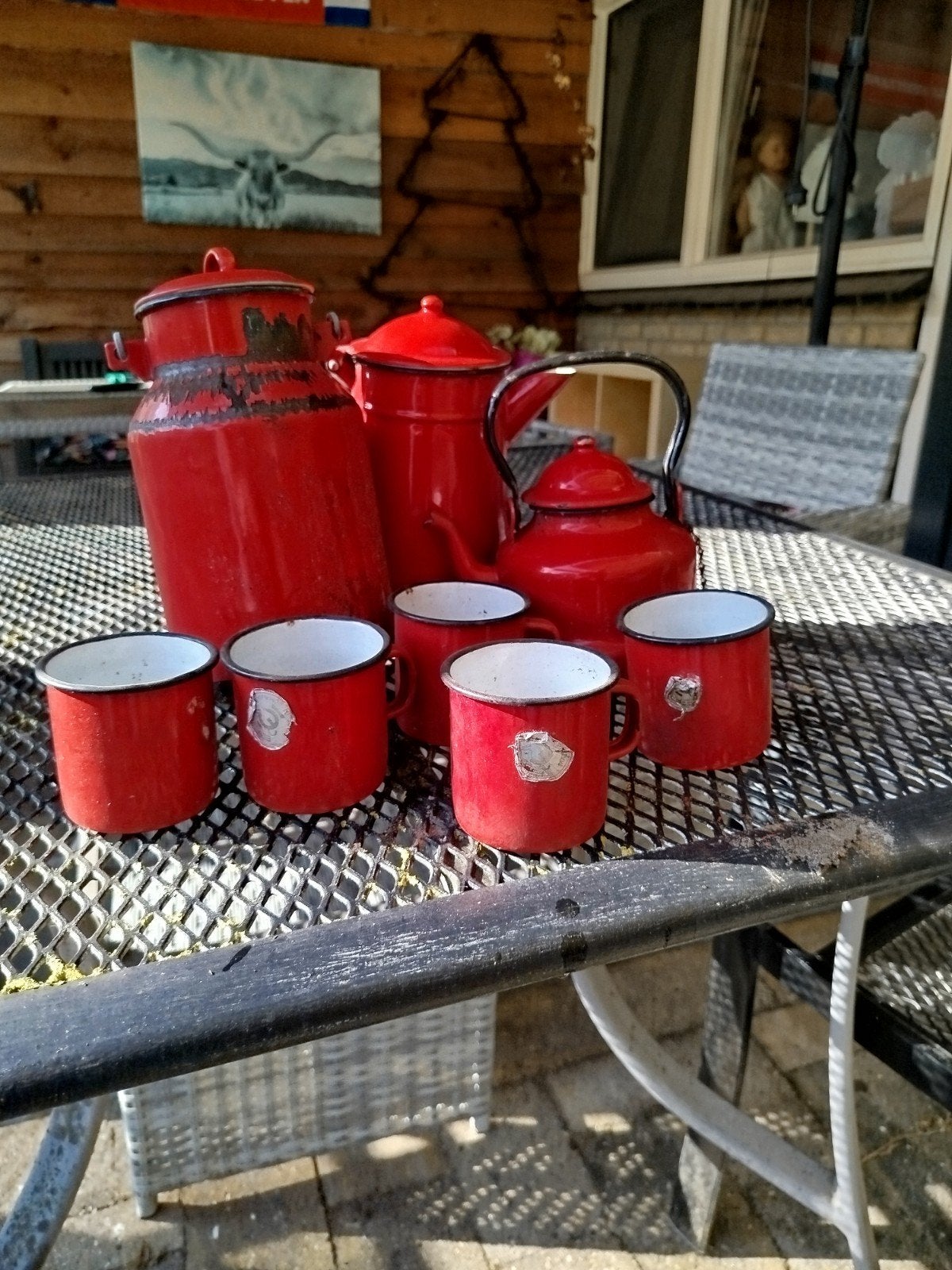 Vintage rood geëmailleerd servies - melkbus, theepot, mokk, Ophalen