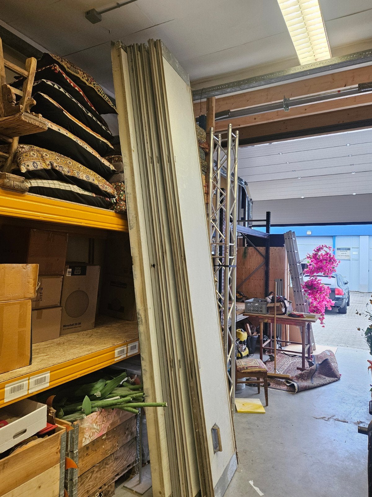 Oude overhead deur gratis ophalen, Doe-het-zelf en Verbouw, Steigers, Ophalen of Verzenden, Gebruikt, Overige typen, Minder dan 2 meter