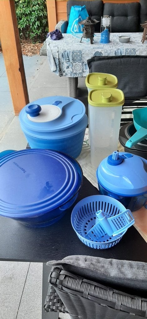 Tupperware, Ophalen, Gebruikt, Overige kleuren, Met handvat