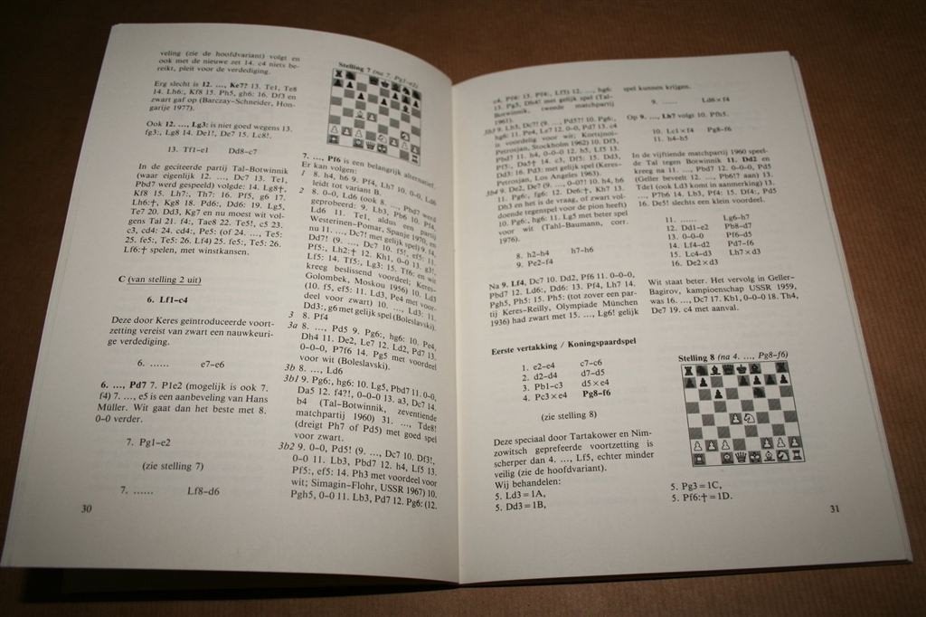 Schaken — De opening 10A [Caro-Kann, Euwe 1983], Boeken, Ophalen of Verzenden, Gelezen, Overige onderwerpen