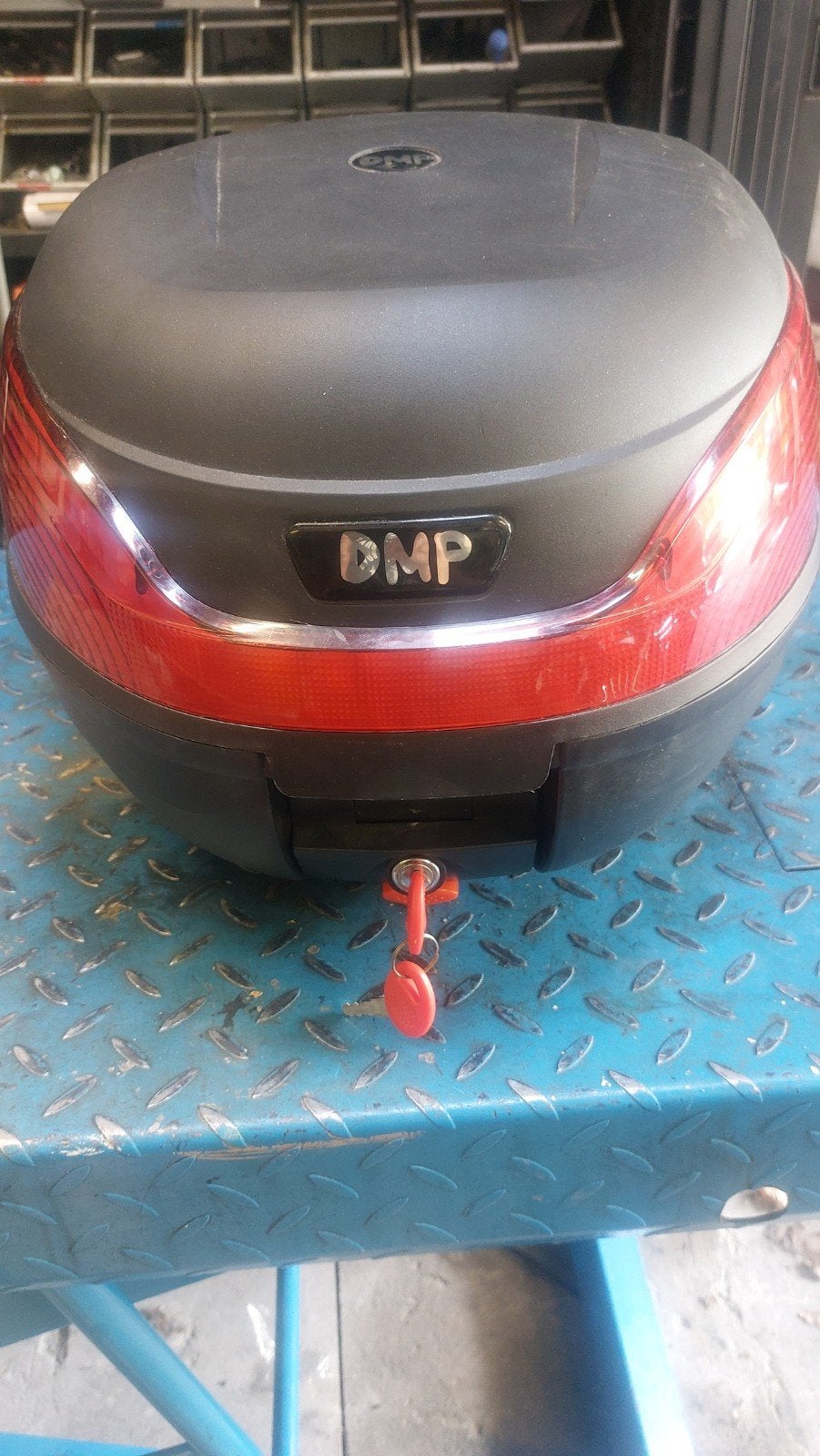 DMP Topkoffer Scooter/Brommer met Sleutel, Ophalen, Gebruikt