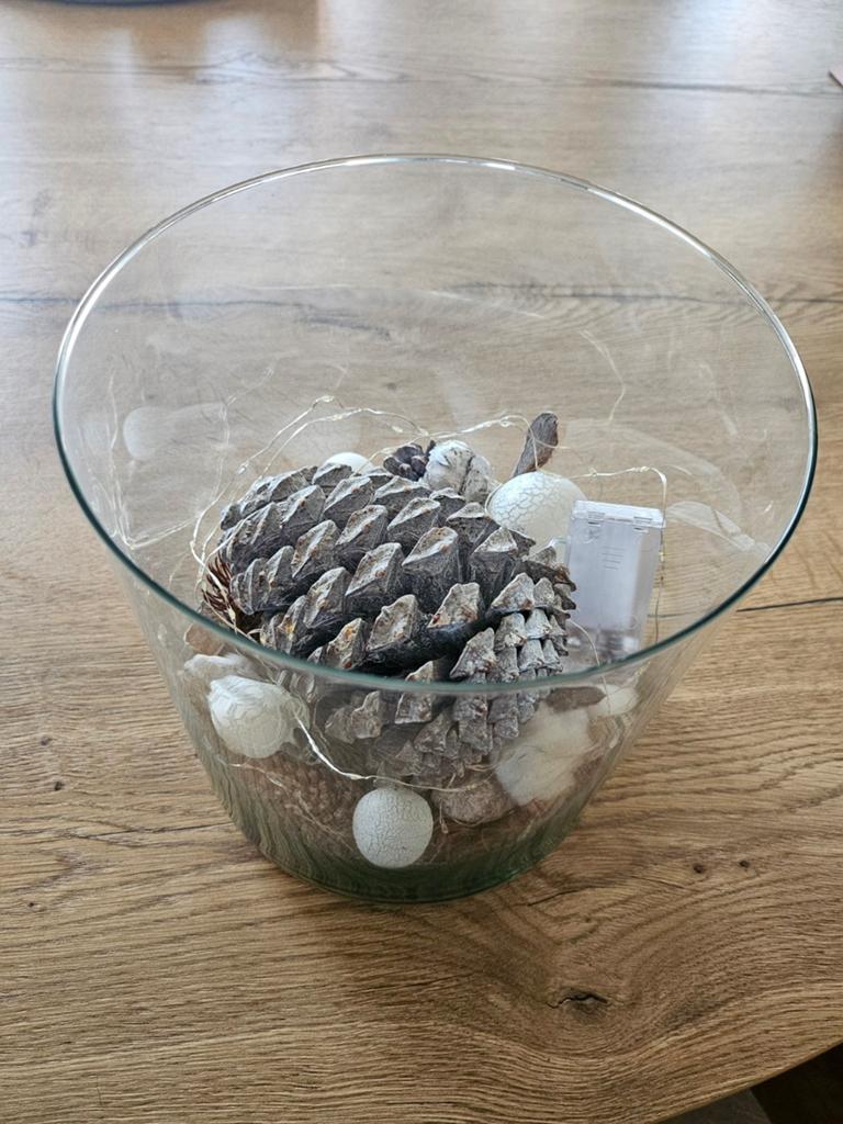 Glazen stolp met decoratie en ledverlichting compleet., Ophalen, Zo goed als nieuw
