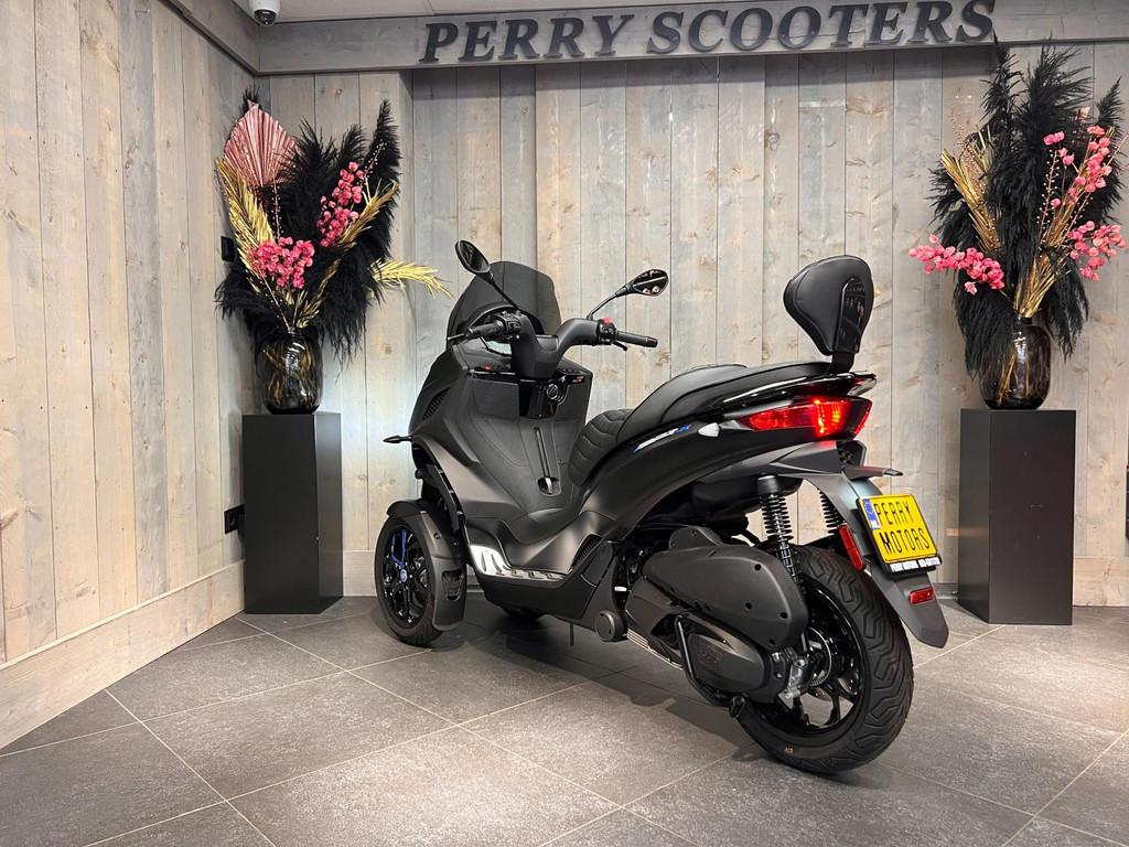 Piaggio 310 MP3 HPE Sport 2026 EXCLUSIVE EURO5+ SPECIAL EDIT, Scooter, 310 cc, Vespa, Viale Rinaldo Piaggio
56025  Pontedera, NL