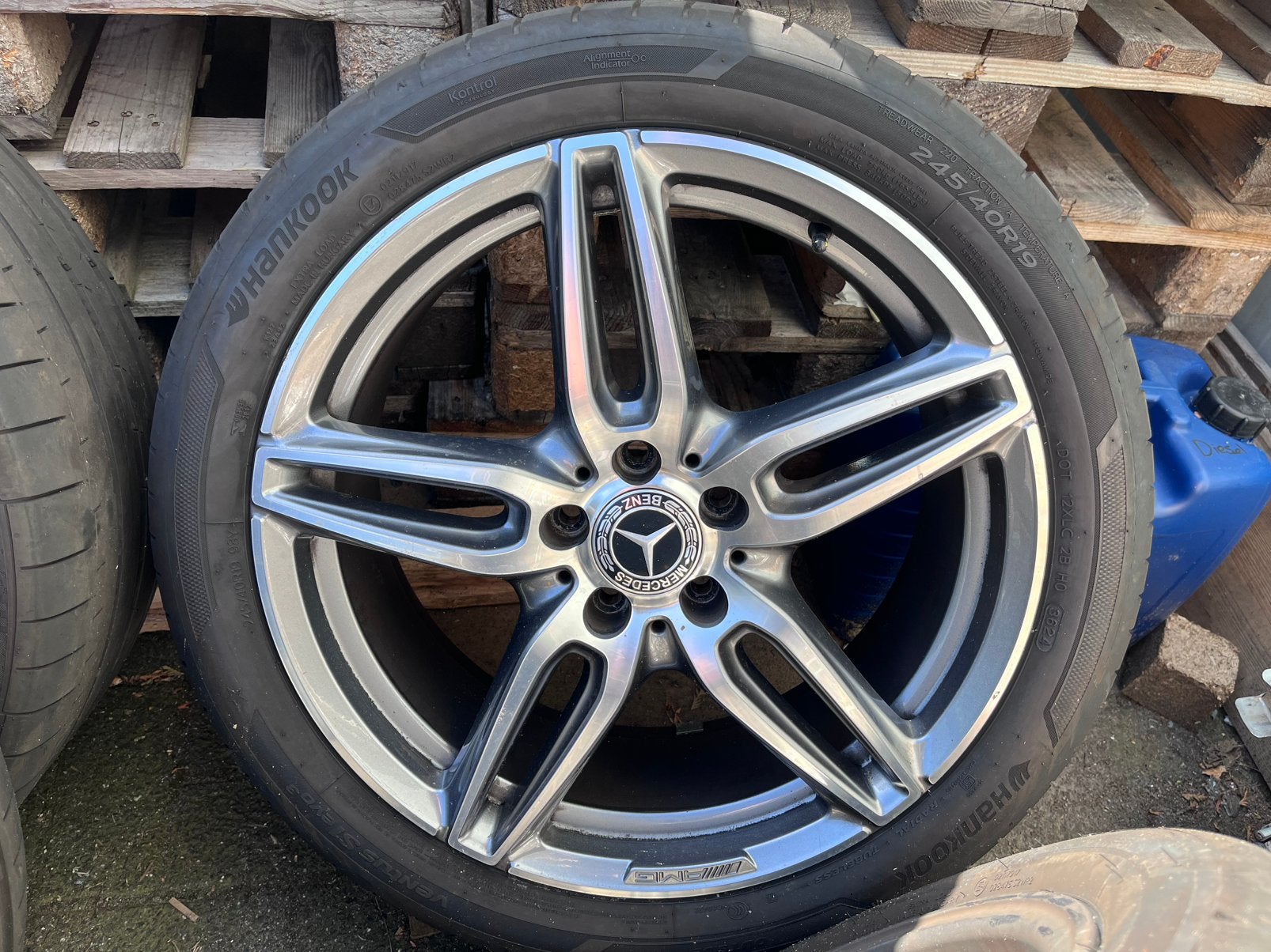 Originele Mercedes AMG 19 inch breedset | 5x112 | E- C- CLS, Gebruikt, 275 mm, Banden en Velgen, Personenwagen