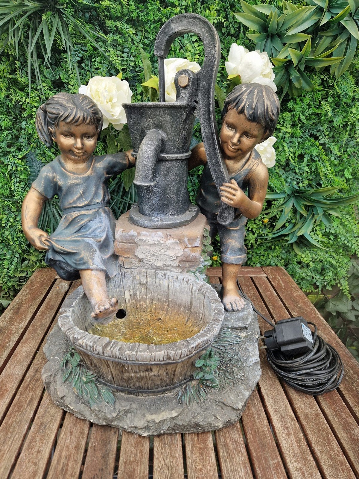 Mooi waterornament /  waterfontein gekocht bij oosterik, Ophalen