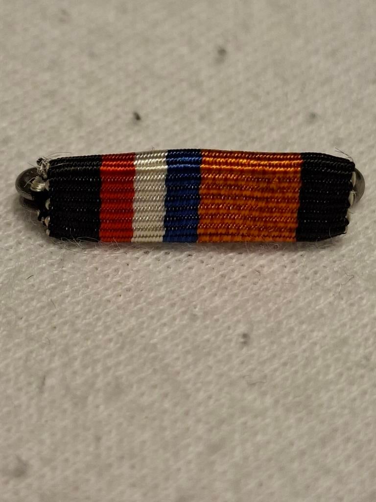 Verzetsherdenkingskruis baton 2cm, Verzamelen, Ophalen of Verzenden, Overige soorten, Nederland, Lintje, Medaille of Wings