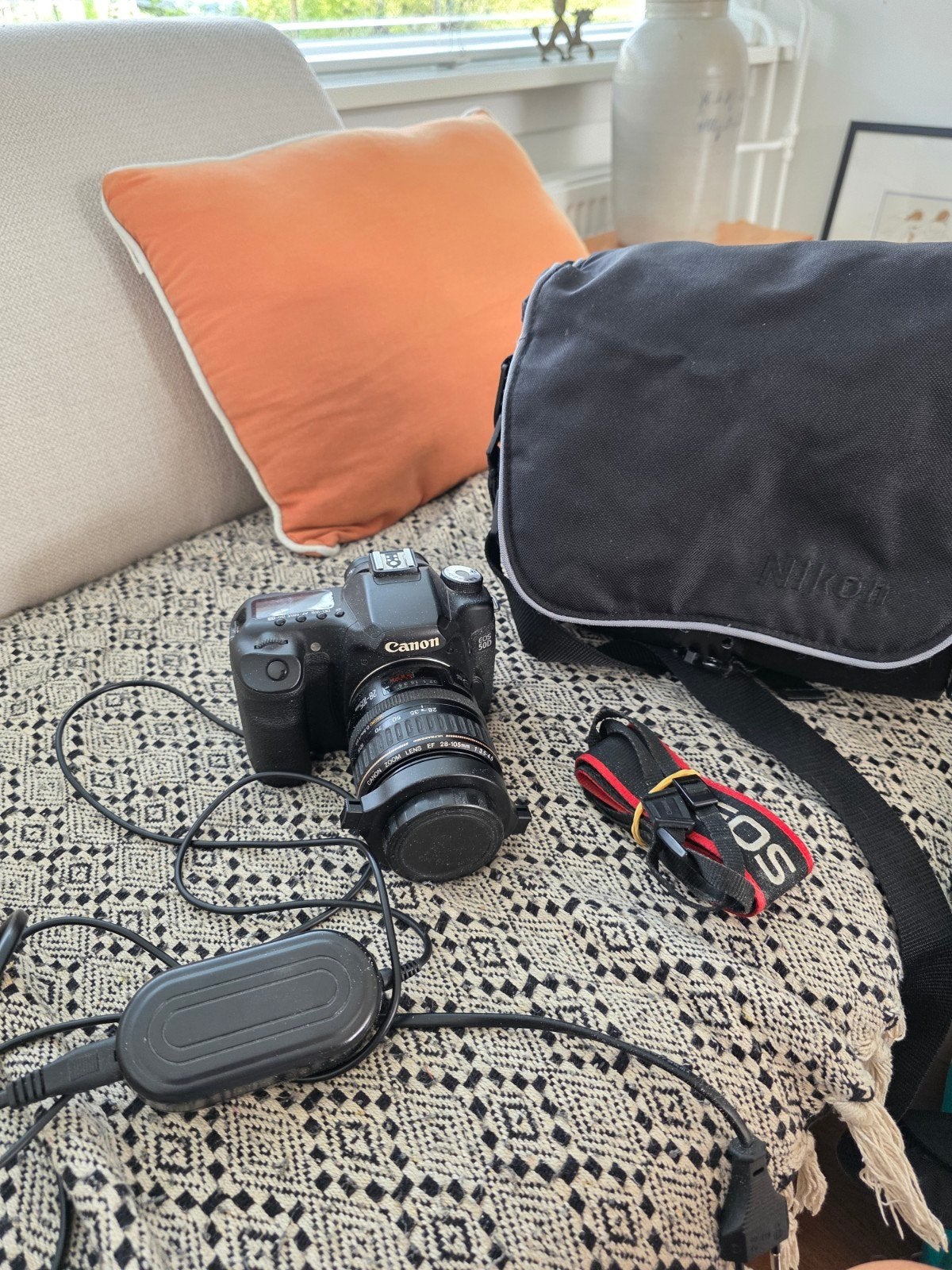 Canon EOS 300D Spiegelreflexcamera met lens en accessoires, Audio, Tv en Foto, Fotocamera's Digitaal, Ophalen, Gebruikt, Spiegelreflex