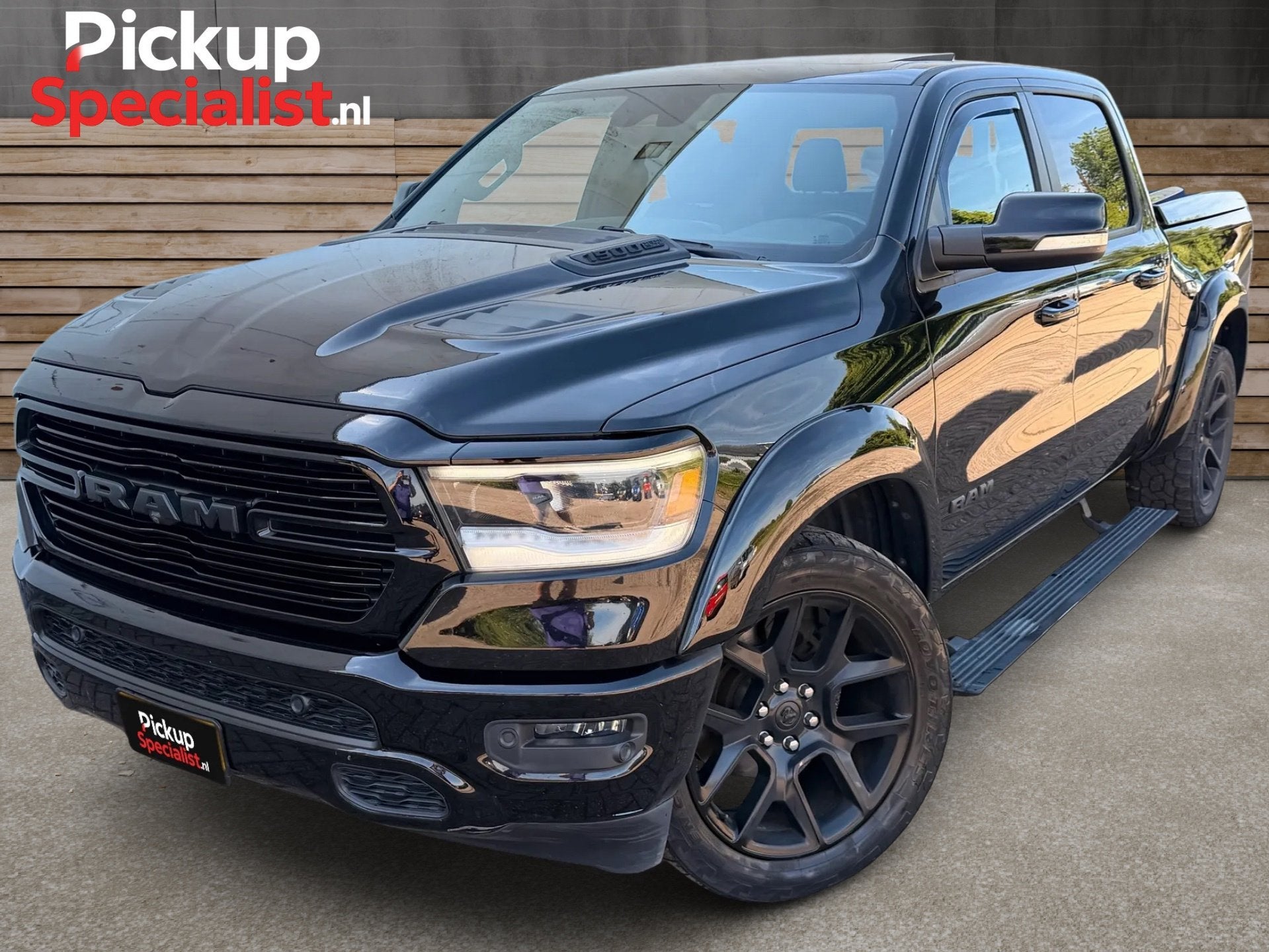 Dodge Ram 1500 5.7 V8 4x4 Crew Cab Sport , WIDE BODY , 200L, Automaat, Euro 5, 5654 cc, Leder
