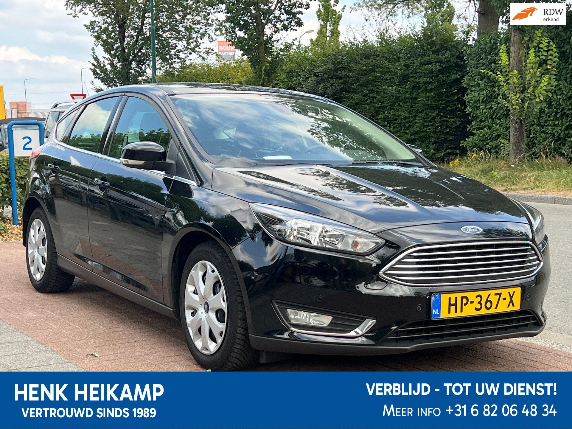 Ford Focus 1.5 Titanium *PDC|Navi| Goed onderhouden, 4 cilinders, 150 pk, Zwart, Origineel Nederlands