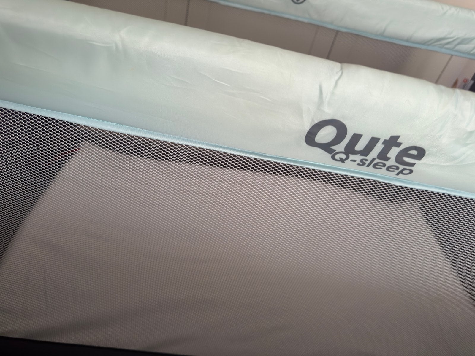 Qute Q-sleep, Ophalen, Zo goed als nieuw, Reisbedje