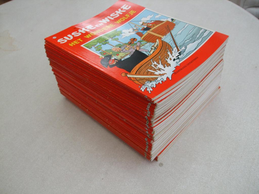 Stripboeken Suske, Meerdere stripboeken, Ophalen of Verzenden, Zo goed als nieuw