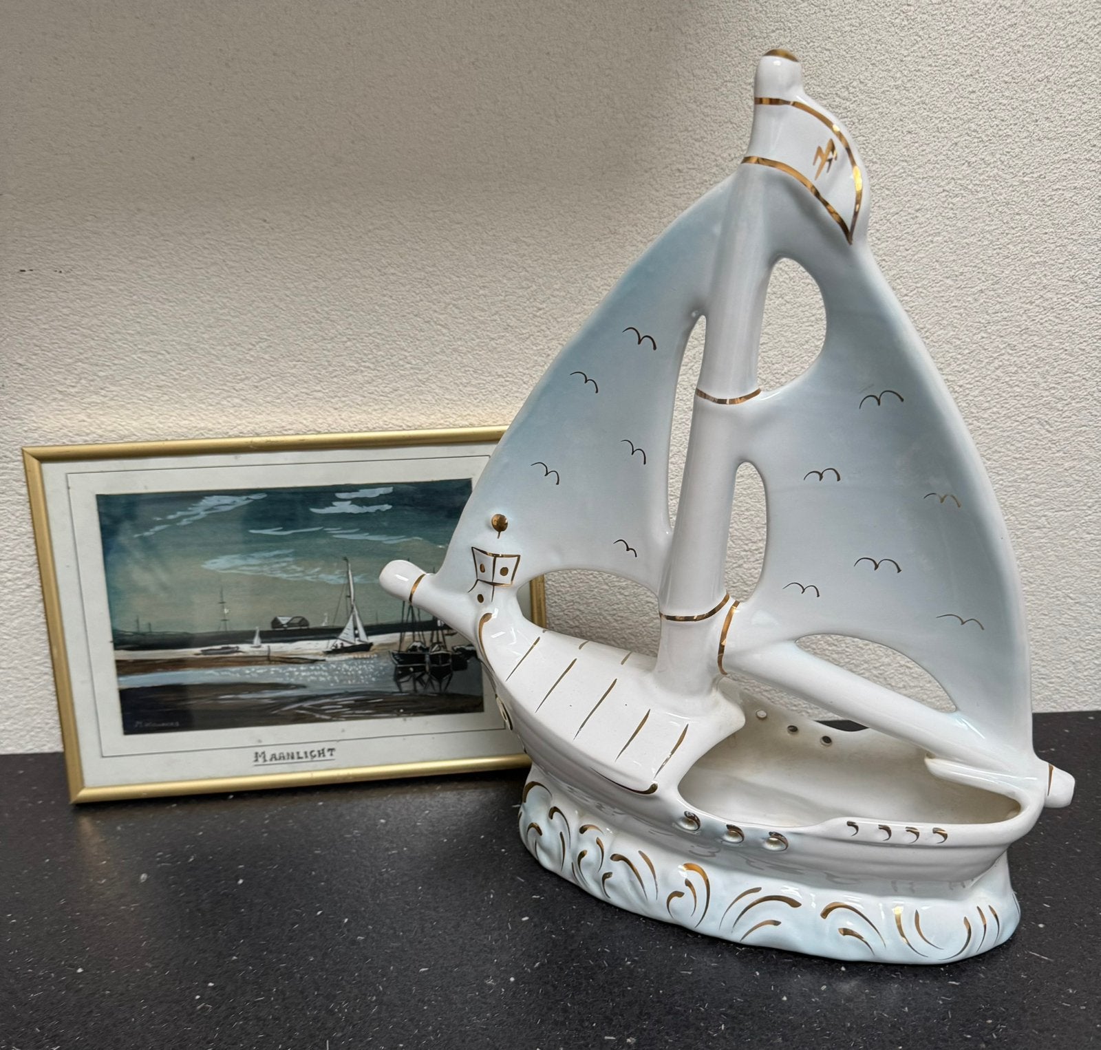 vaas bloempot beeld + pentekening zeilboot schip boot, Huis en Inrichting, Woonaccessoires | Vazen, Gebruikt, Overige kleuren